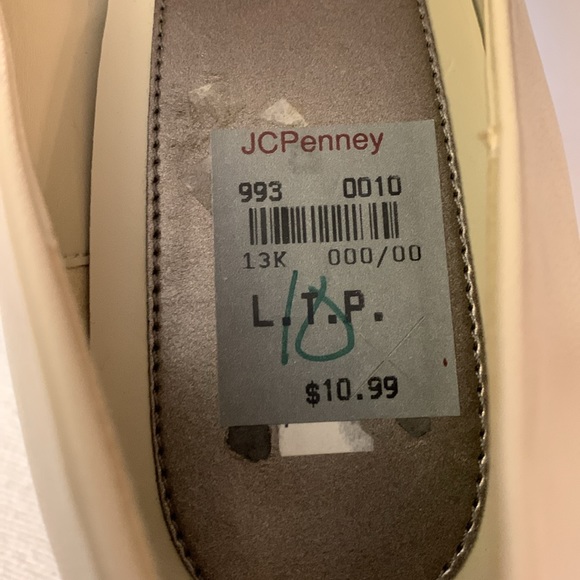Ivory 4” heals - Worthington from JC Penny - Picture 6 of 6
